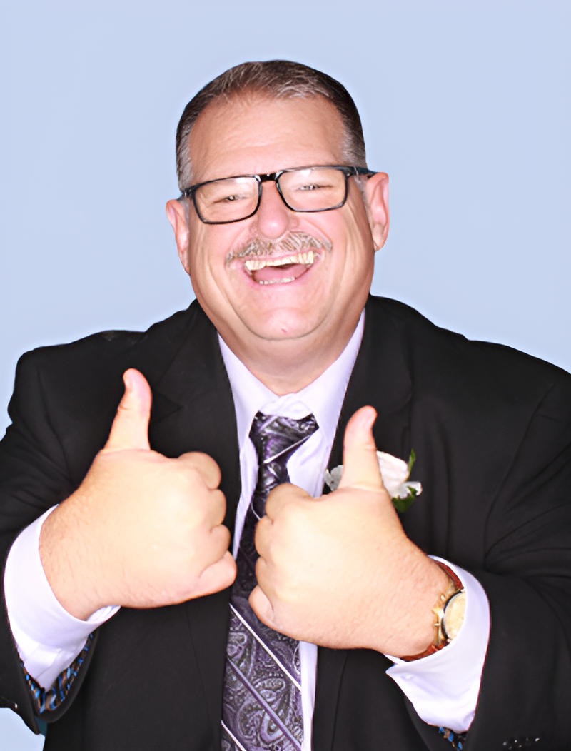 Agent Photo of Larry